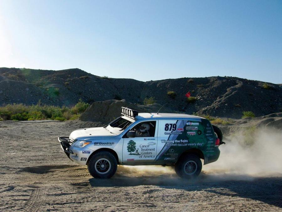 Lexus LX570 Baja Race Car 2009 года  (фото 2 из 5)